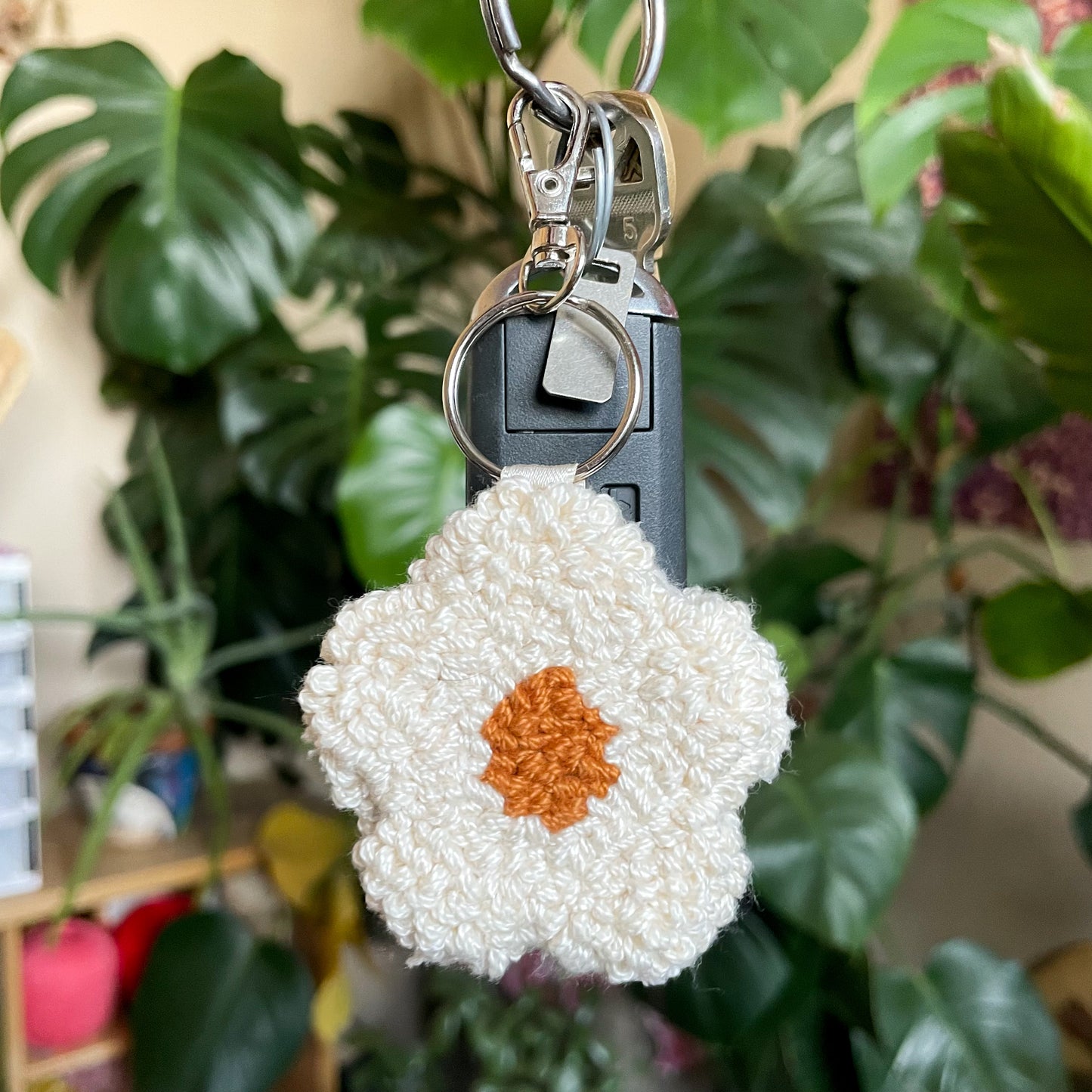 Flower Needle Punch Keychain - Cream and Mustard