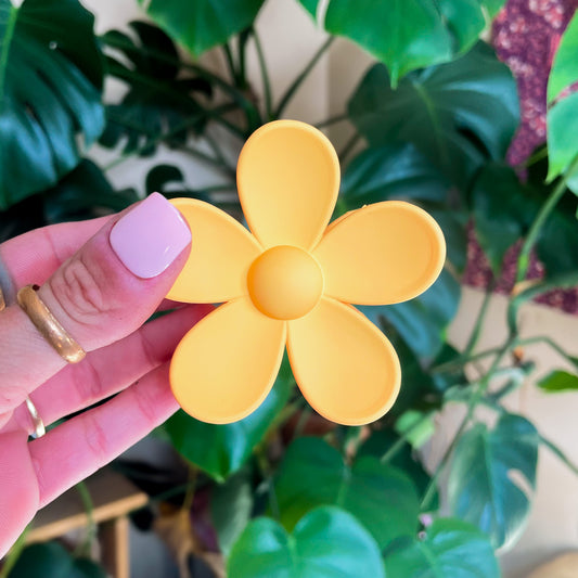 Flower Claw Clip - Pale Yellow