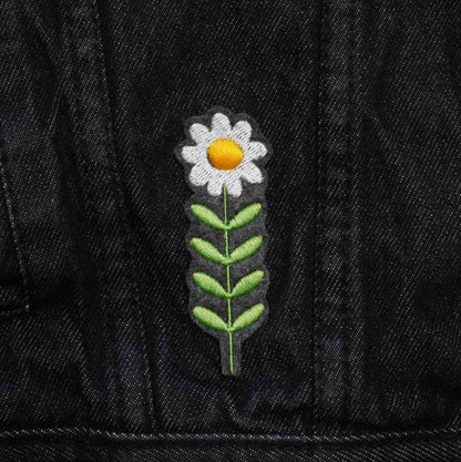 Small Daisy Embroidered Iron-On Patch